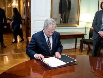 Fínsko zavŕšilo svoju žiadosť o vstup do NATO. Prezident podpísal potrebné zákony