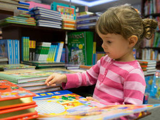 Deti čítajú viac kníh; dopomohli k tomu aj čitateľské výzvy na TikToku
