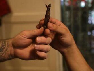 V amsterodamské čtvrti červených luceren platí zákaz kouření marihuany