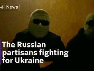 Channel 4 News: Exkluzivní rozhovor s ruskými partyzány bojujícími proti Putinovi