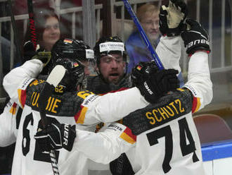 Nemecko a Lotyšsko sú prekvapujúco v semifinále MS v hokeji 2023, postúpili aj USA a Kanada  