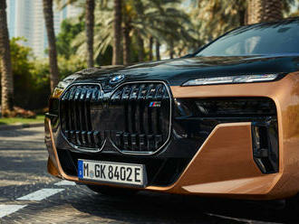 BMW chystá pro nový modelový rok nové motory, výbavy, ale třeba i laky