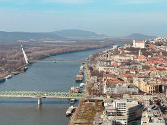 Bratislava čelí masívnemu kyberútoku, viaceré online služby sú nedostupné
