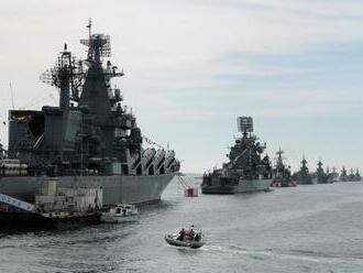 Rusko hlási zničenie poslednej ukrajinskej lode, podľa Britov Moskva stráca iniciatívu