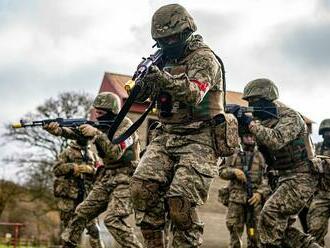 Ak NATO pošle vojakov na Ukrajinu, vojna s ním bude nevyhnutná, hrozí Kremeľ. Stoltenberg sa vyjadril