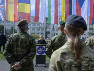 Politológ Dubóczi: Vystúpenie Slovenska z NATO by nedávalo zmysel, bolo by veľmi nevýhodné