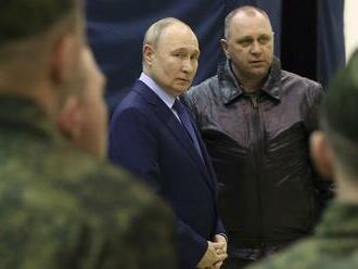 ONLINE: Putin: Rusko je slabšie ako NATO, vojna by nedávala zmysel. Stíhačiek F-16 sa nebojí