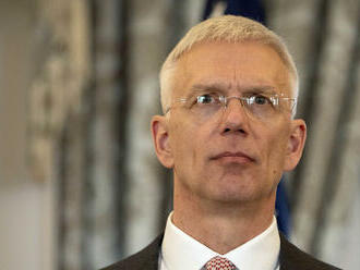 Šéf lotyšskej diplomacie Kariňš odstupuje pre trestné stíhanie