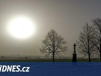 Počasí v Česku opět ovlivní saharský prach. Vytvoří oblačnost, sníží teploty