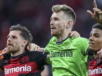 Leverkusen zachránil svoju neporaziteľnosť na poslednú chvíľu, Dortmund vybuchol v súboji o Ligu majstrov