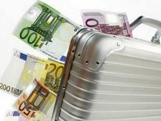 Rakúski colníci našli na letisku vo Viedni v batožine 700-tisíc eur