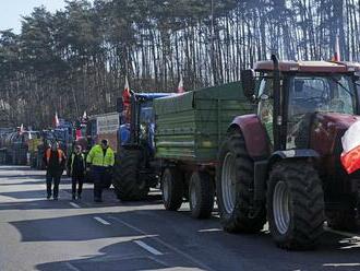 Poľskí poľnohospodári nepúšťajú kamióny cez hraničné priechody s Ukrajinou