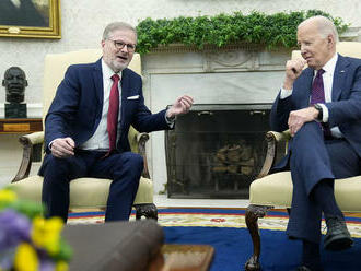 USA aj Európa musia aktívne pomáhať Ukrajine, povedal Fiala po stretnutí s Bidenom