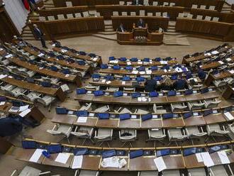 Hodina otázok v pléne NRSR: Ministri a poslanci budú odpovedať študentom v parlamente