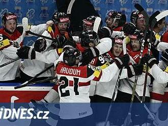 Rakousko šokovalo Finy v poslední sekundě, Kanada porazila bezzubé Norsko