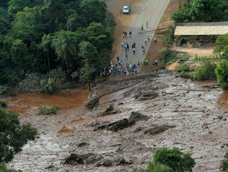 Juh Brazílie sužujú najhoršie povodne za 80 rokov, 37 ľudí zomrelo