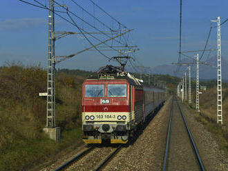 Na železničnej trati v Bratislave zrazil vlak človeka