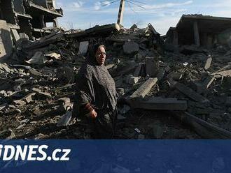 Izraelská armáda se připravuje na ofenzivu, evakuuje část Rafáhu, píší média
