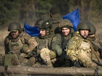 Utekajú Ukrajinci pred brannou povinnosťou za hranice? Ficova vláda stojí pred otázkou ich návratu do vlasti